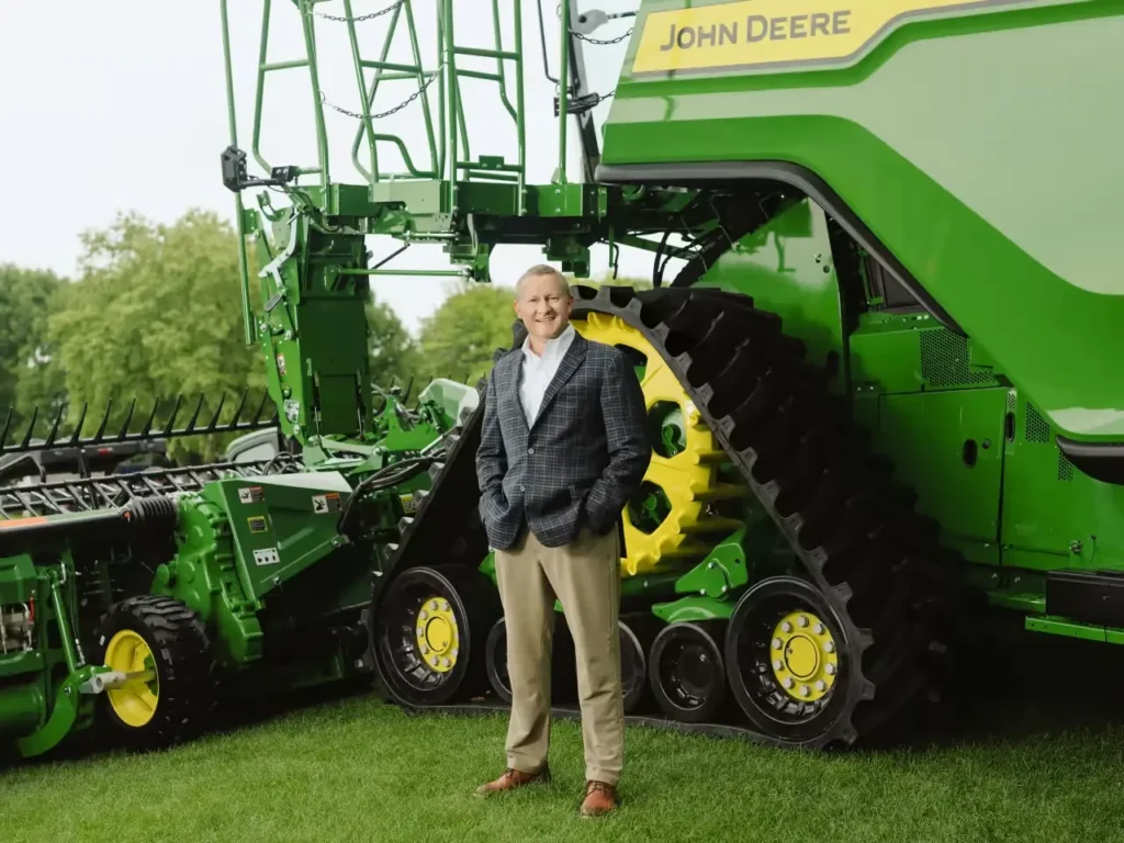 The New John Deere Autonomous Tractor: Revolutionizing Farming with Cutting-Edge Technology